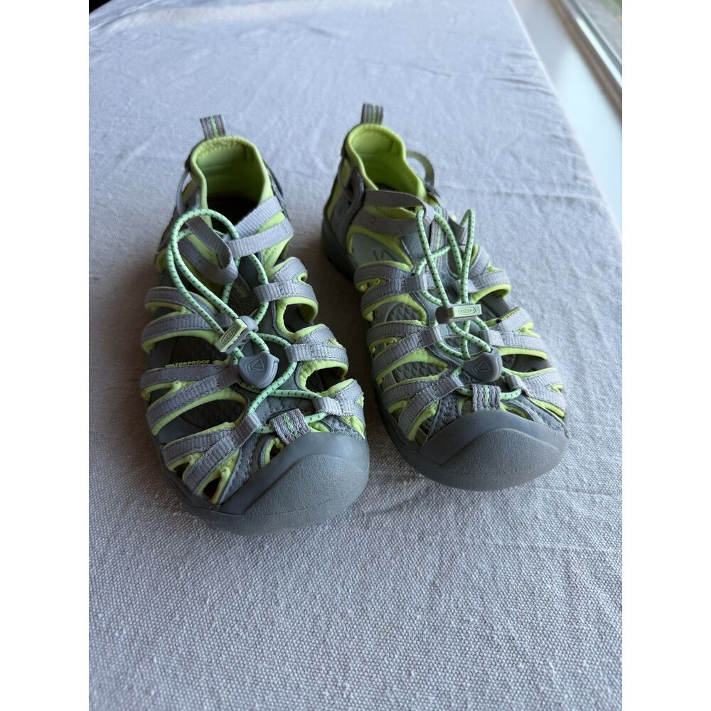 KEEN Whisper Sandals Big Kids 4 Women's 6.5 Gray Chartreuse Bungee Water Shoes
